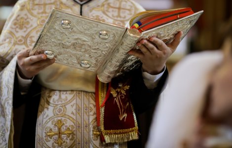 Moșii de vară 2022. Ce tradiții, obiceiuri și superstiții sunt de Sâmbăta Morților