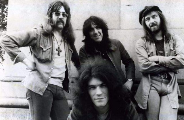 Trupa Nazareth revine in Romania