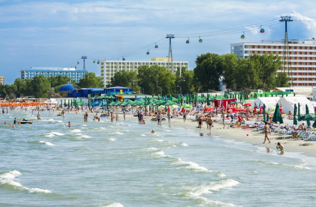 Hotelierii de la mare nu mai vor să &icirc;nchirieze o cameră doar pentru două nopți. Turist: &ldquo;Nu-i corect&rdquo;
