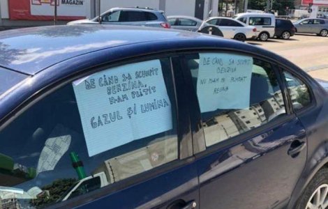 Proteste în țară, din cauza prețului la carburanți. Șoferii au alimentat „cu pipeta”: „Am băgat de 46 de bani”