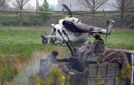 Elicopter militar ucrainean, doborat in apropiere de Slaviansk