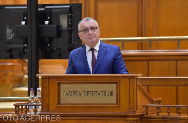 C&icirc;mpeanu, declarații &icirc;n plenul Camerei Deputaților privind moțiunea simplă a USR &icirc;mpotriva sa: &bdquo;Nu fac reformă &icirc;ntre două cafele&rdquo;