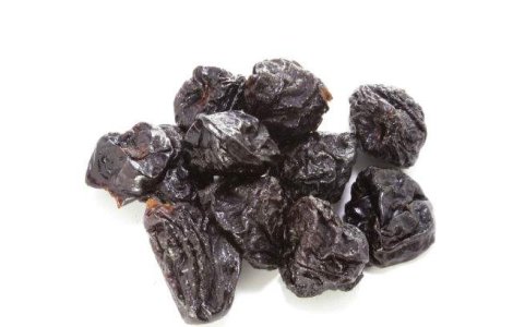 Studiu: Prunele uscate, benefice pentru pierderea in greutate