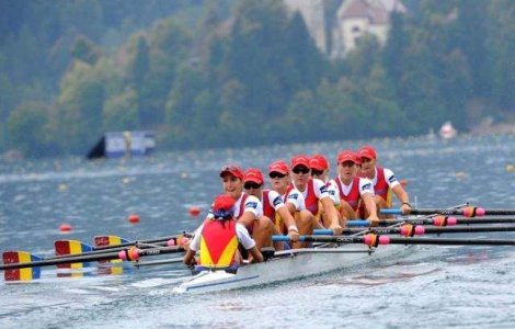 Echipajul feminin de 8+1 al Romaniei, aur la CE de canotaj
