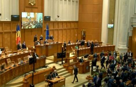 Educația sexuală a pornit jihadul între parlamentari