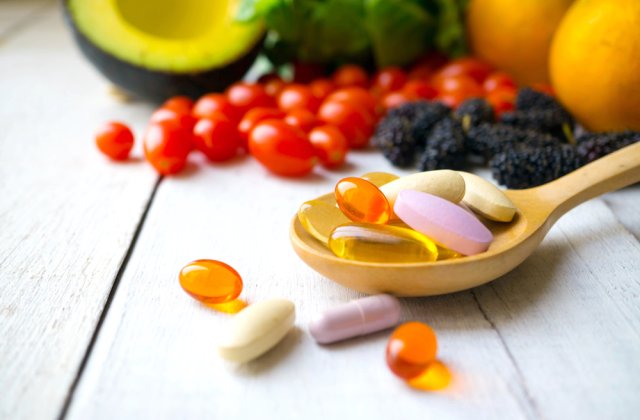 STUDIU: Multivitaminele și suplimentele alimentare - risipă de bani sau sănătate?