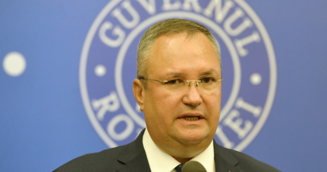 Premierul Ciucă l-a felicitat pe David Popovici: „Un nou titlu mondial pentru tânărul minune al României”