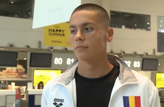 David Popovici, un erou pentru Dani Oțil. Ce mesaj i-a transmis prezentatorul: &bdquo;Ne-ai dat pe spate la doar 16 ani&rdquo;