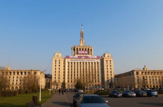 O femeie a murit după ce a căzut de pe Casa Presei din București