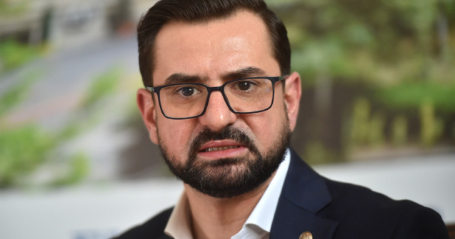 Adrian Chesnoiu demisionează din funcția de ministru al Agriculturii