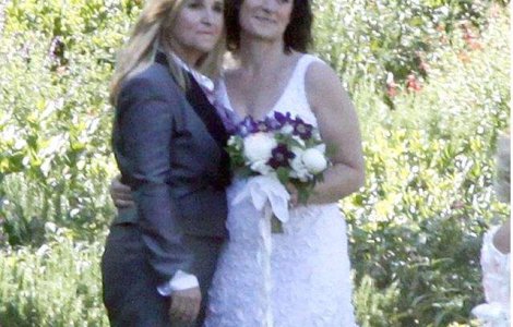 Melissa Etheridge s-a casatorit cu partenera ei de viata