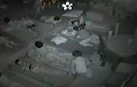  Video  Caz SOCANT! Copii batuti de educatoare!