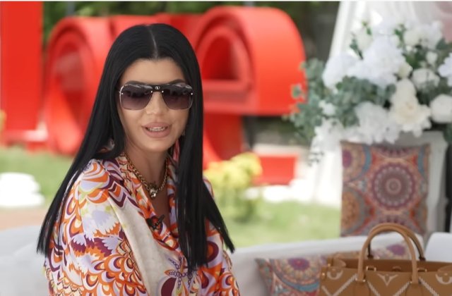 Andreea Tonciu, &icirc;nșelată de soțul ei!? Dezvăluirile care au pus pe g&acirc;nduri pe toată lumea: &bdquo;Are patru telefoane&rdquo;