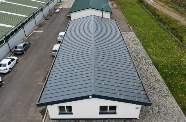 Avantajele tablei fălțuite de la RoofArt