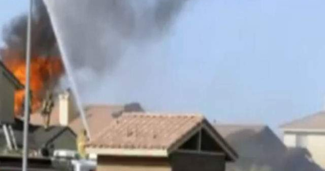  Video  California: Un avion de vanatoare s-a prabusit intr-un cartier rezidential