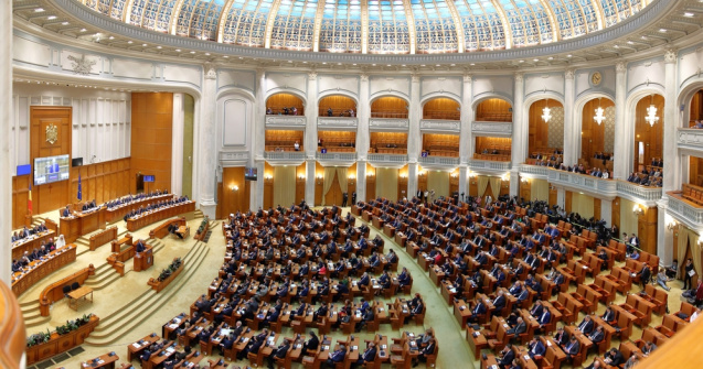 Vacanță parlamentară până pe 1 septembrie pentru senatorii și deputații români