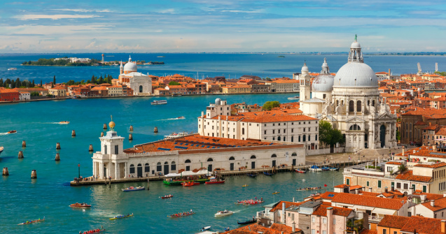 Primul oraş din lume care impune taxă de intrare. Care sunt tarifele