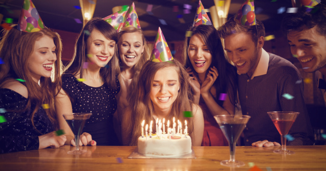 Cele mai frumoase și înduioșătoare mesaje de la mulți ani pentru prieteni