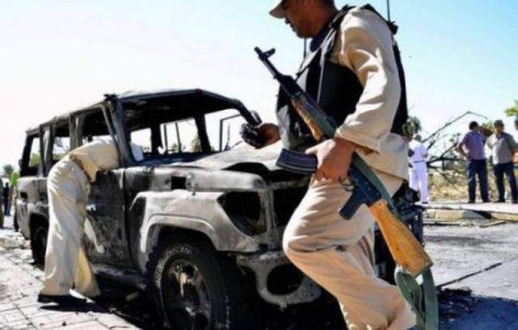 Favoritul in alegerile prezidentiale afgane a scapat cu viata dintr-un atentat