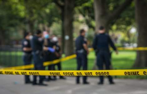 VIDEO Bărbat de culoare, ucis după ce s-a tras asupra lui de 90 de ori