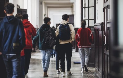 Noul regulament de funcţionare a şcolilor. Elevii nu mai pot fi exmatriculaţi