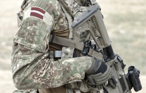 Letonia vrea să reintroducă serviciul militar obligatoriu din 2023