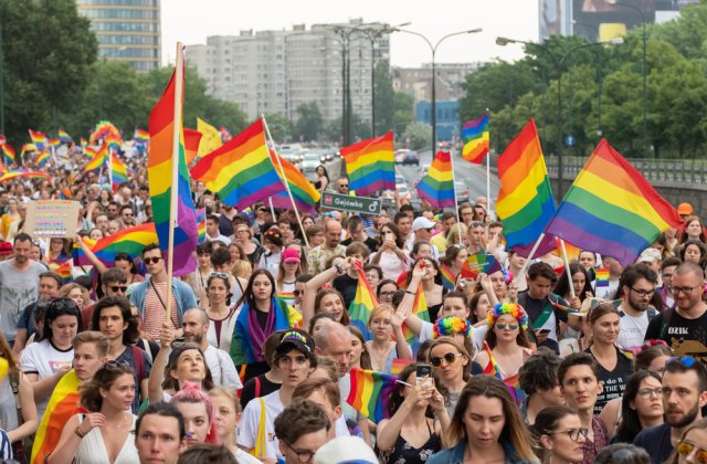 Noi restricții de circulație &icirc;n acest weekend &icirc;n București pentru &bdquo;Străzi deschise&rdquo;, &bdquo;Marşul Bucharest Pride&rdquo; și adunarea publică a Partidului Noua Dreaptă