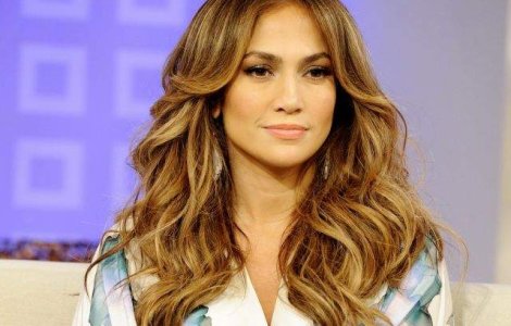 Jennifer Lopez va fi prezenta la ceremonia de deschidere a Cupei Mondiale