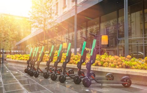 Staționarea trotinetelor electrice în locuri interzise va fi sancționată în București