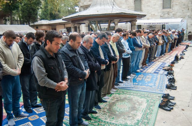 Musulmanii din Rom&acirc;nia sărbătoresc Kurban Bayram. Ce semnifică această sărbătoare