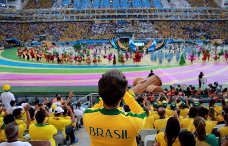  Top   Foto  Cupa Mondiala 2014: Imagini spectaculoase de la deschidere