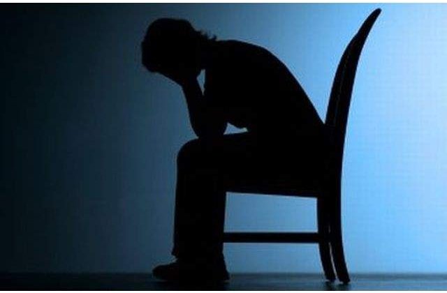 In ce fel iti poate face popularitatea probleme