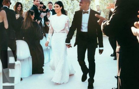 Kardashian si Kanye West isi petrec luna de miere oficiala in Mexic