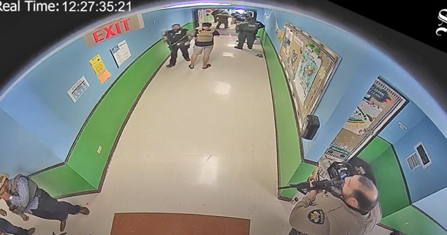 VIDEO Înregistrarea atacului de la școala din Texas, făcută publică