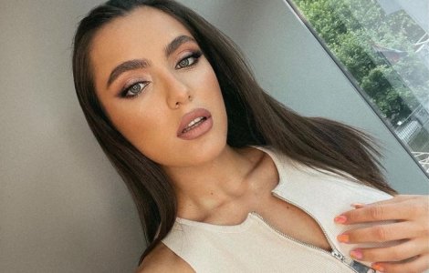 Alexia Eram a luat, în sfârșit, permisul de conducere. Fiica Andreei Esca a făcut școala de șoferi de trei ori: „Nu a avut timp să învețe”