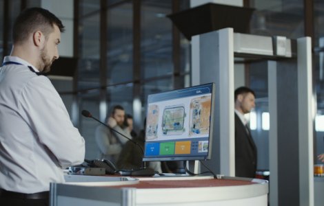 Primul aeroport din România unde nu mai este obligatoriu să scoți lichidele și electronicele din bagaje. Ce altă metodă a fost aplicată