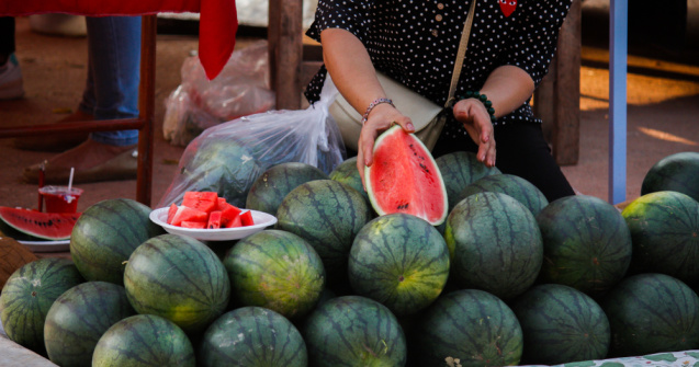 O vânzătoare de pepeni a învins Poliția în instanță