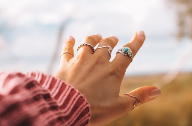 Cum alegi bijuterii argint potrivite și de calitate