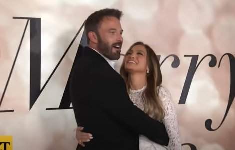 Jennifer Lopez și Ben Affleck s-au căsătorit în Las Vegas