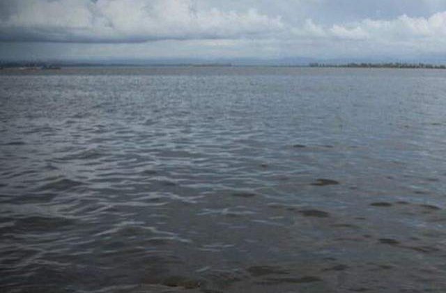 66 de persoane sunt date disparute in urma unui naufragiu in Malaysia