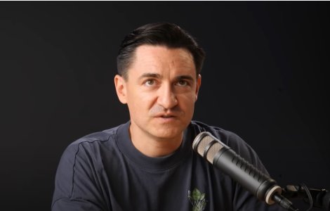 George Buhnici, făcut praf de Adina Buzatu și Amalia Bellantoni: „M-am conformat şi eu ca minorele”