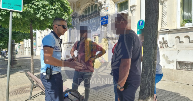 Portofel cu droguri găsit pe stradă, în Arad, ajuns la polițiștii locali