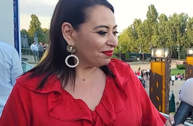 Oana Roman, desființată de un internaut după ce l-a criticat pe George Buhnici: &bdquo;Nu te vezi &icirc;n ce hal arăți?"