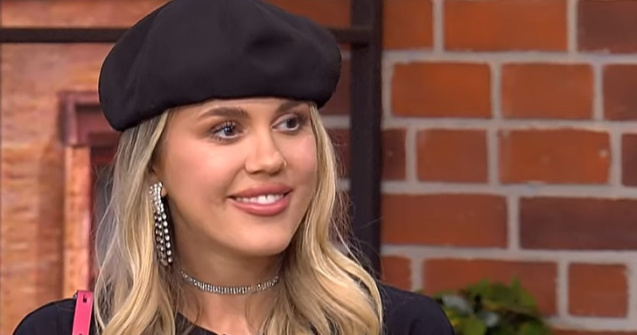 Emily Burghelea a acceptat provocarea sosurilor iuți. Vedeta, moment de sinceritate în direct: „Dani Oțil mi-a făcut avansuri”