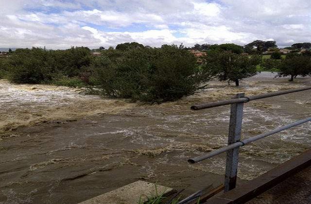 Cod galben de inundatii in 15 judete, de miercuri pana joi seara