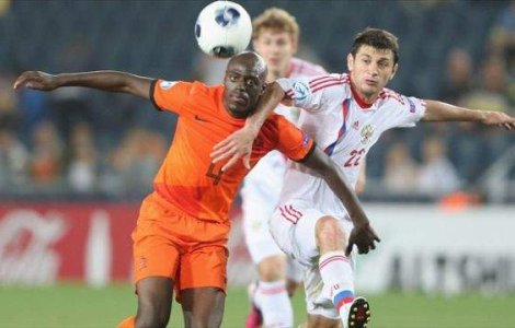 Fundasul Martins Indi are comotie si a fost transportat la spital