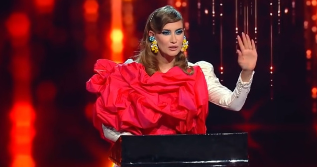 Iulia Albu a șters pe jos cu Adela Popescu și Maria Constantin: ”O femeie trebuie să fie cultă”