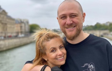 Viața de mămică, o provocare continuă pentru Simona Gherghe. Fiica prezentatoarei a avut probleme în vacanță: „Am mers la medici”