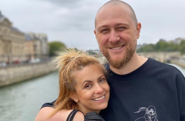 Viața de mămică, o provocare continuă pentru Simona Gherghe. Fiica prezentatoarei a avut probleme &icirc;n vacanță: &bdquo;Am mers la medici&rdquo;