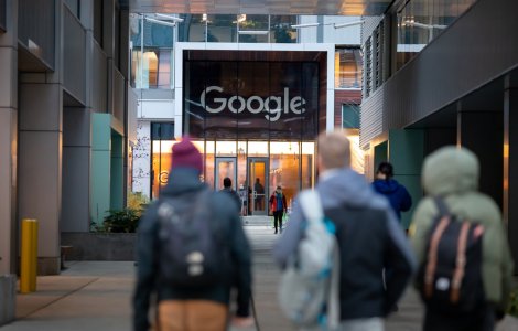Google a concediat un inginer după ce acesta a spus că LaMDA, sistem de Inteligență Artificială, are sentimente: „Este regretabil”
